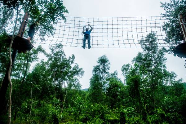 Vượt qua giới hạn bản thân với trò chơi Highwire tại Huế