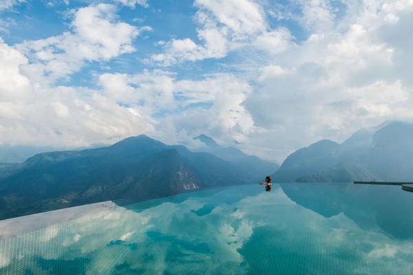 Hồ bơi vô cực Sapa view Mường Hoa Hồ bơi vô cực Sapa view Mường Hoa