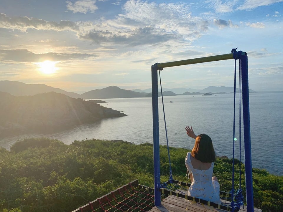 Khách du lịch sống ảo tại An Hill Bình Hưng
