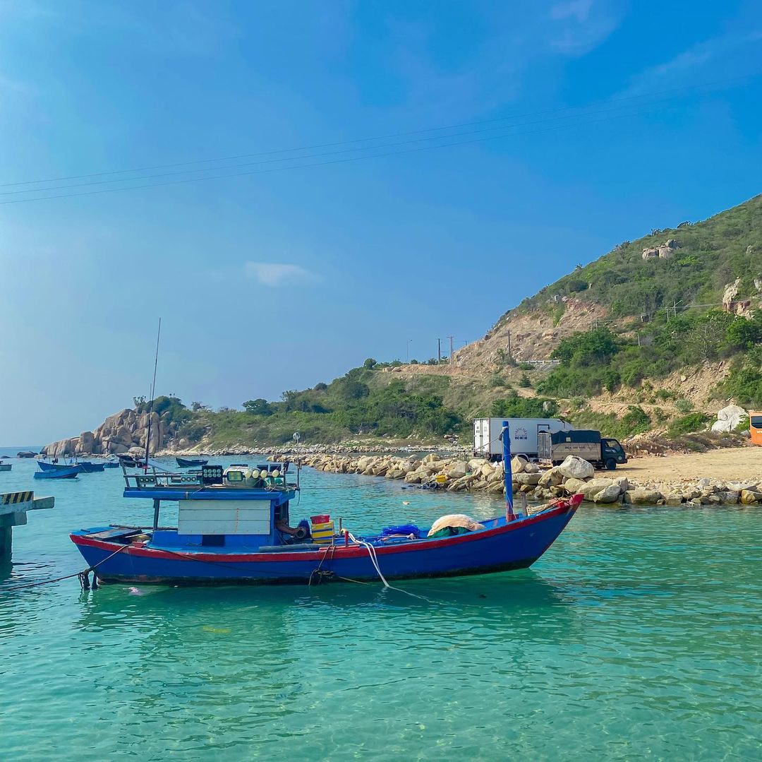 Đảo Bình Hưng trong tour Bình Hưng lễ 30/4