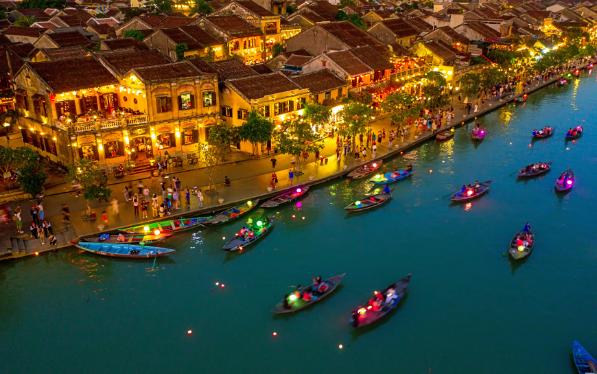 Phố cổ Hội An nhìn từ trên cao.