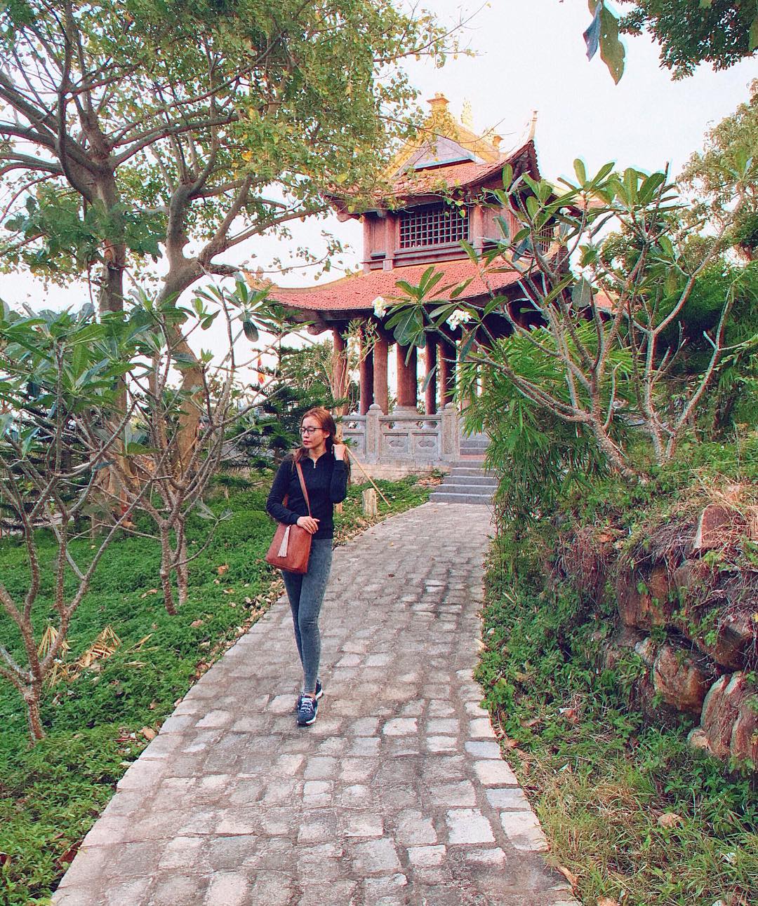 Miếu Bà Phi Yến tour Côn Đảo