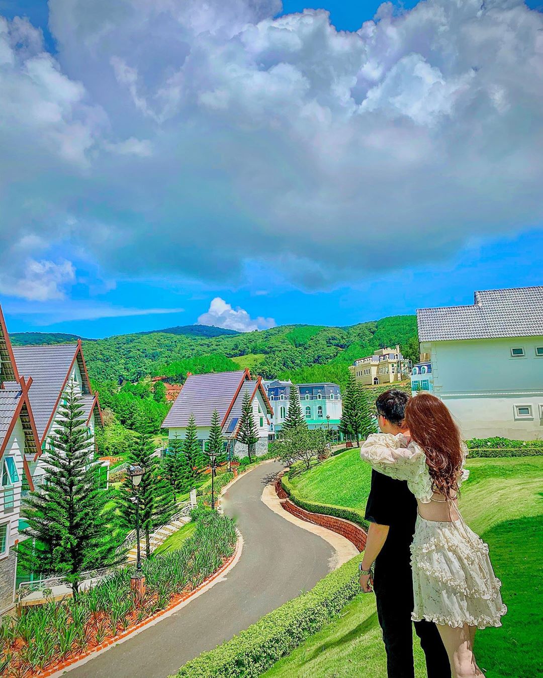 Hồ bơi Đà Lạt Wonder Resort trong tour Đà Lạt 3N3Đ