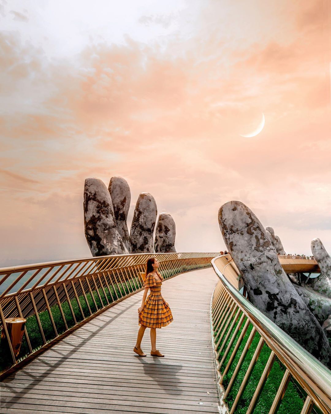 Cầu Vàng trong tour Đà Nẵng 3N2Đ