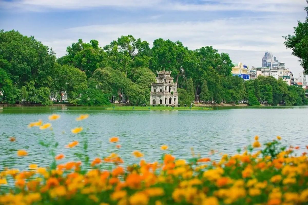 Hồ Hoàn Kiếm – Điểm đến du lịch cho Việt Kiều tại Hà Nội