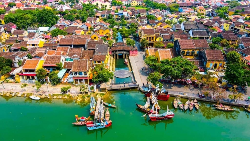 tour-du-lich-cho-viet-kieu-chuyendi_vn-8 Phố cổ Hội An – Nét đẹp văn hóa cho du lịch Việt Kiều