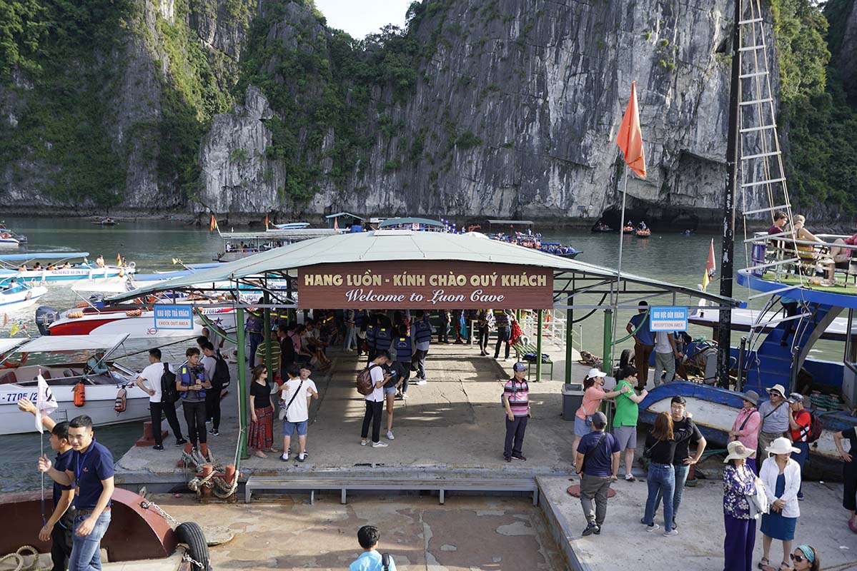 Hang Luồn