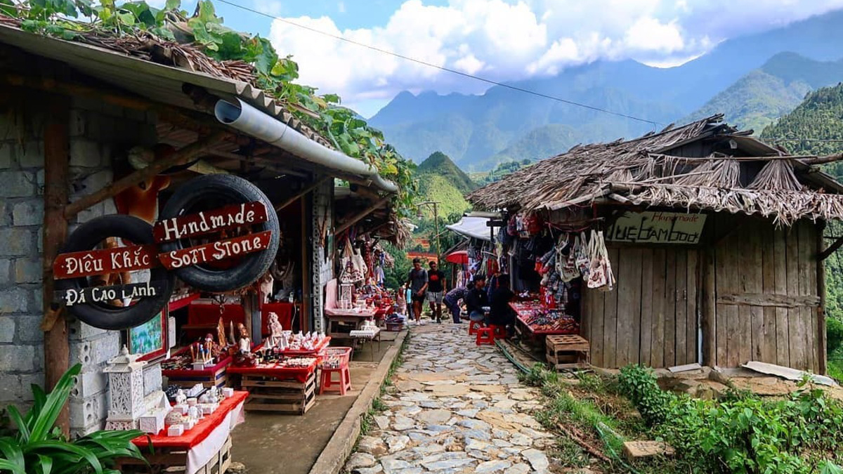 Đồ thủ công tại bản Cát Cát