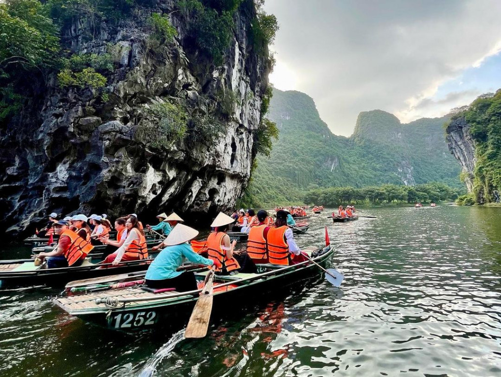 Vịnh Hạ Long tour miền Bắc 5N4Đ