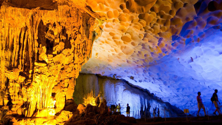 Bãi tắm Ti Tốp Vịnh Hạ Long tour Miền Bắc 5N4Đ