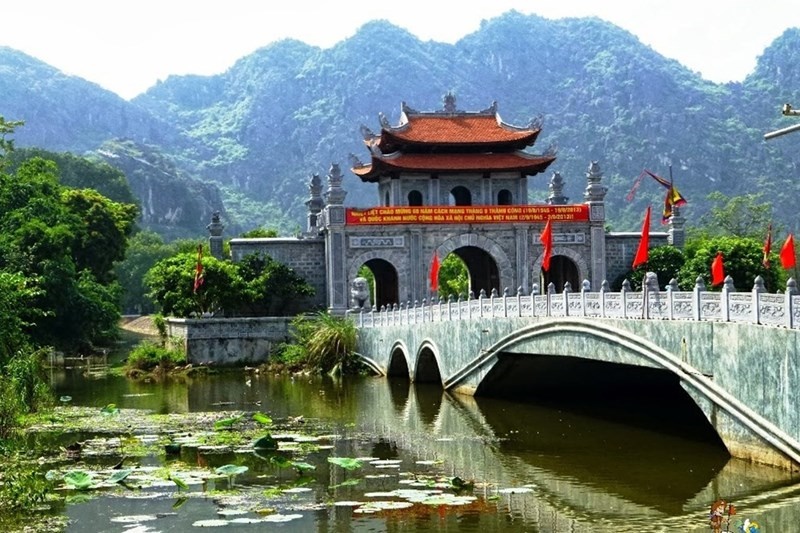 tour-mien-bac-6n5d-kham-pha-ha-long-ninh-binh-sapa-gia-chi-7950000-vnd-khach-ivivu-06-1 tour-mien-bac-6n5d-kham-pha-ha-long-ninh-binh-sapa-gia-chi-7950000-vnd-khach-ivivu-06