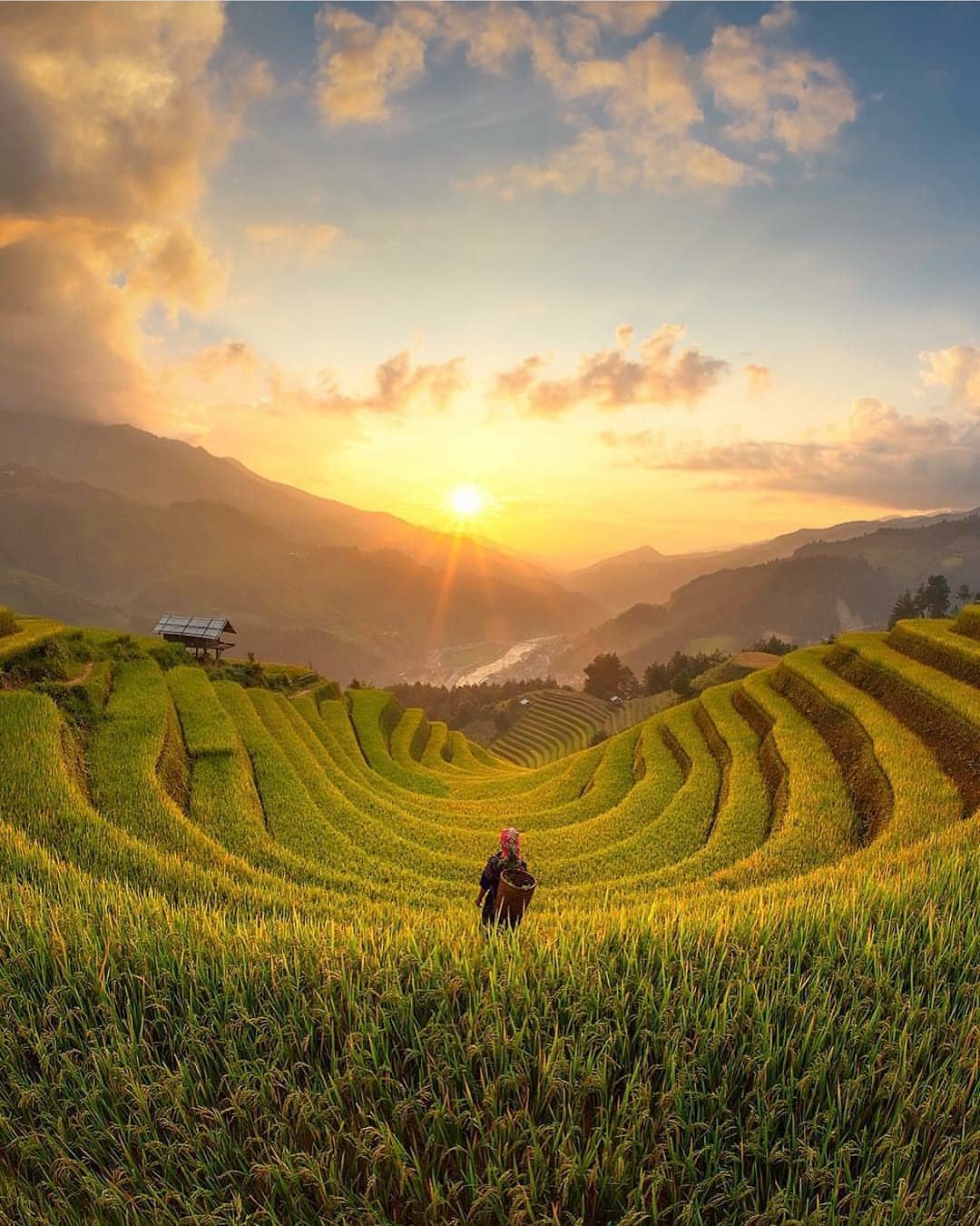 Tour miền Bắc khung cảnh núi Hàm Rồng Sapa