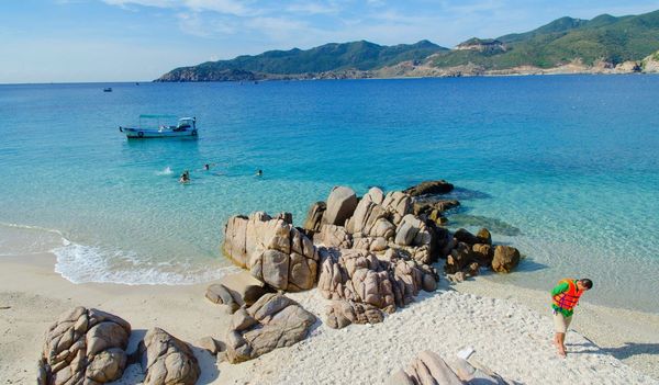 tour-nha-trang-2n1d-kham-pha-dao-binh-ba-chi-1650000-dong-khach-ivivu-9 tour-nha-trang-2n1d-kham-pha-dao-binh-ba-chi-1650000-dong-khach-ivivu-9