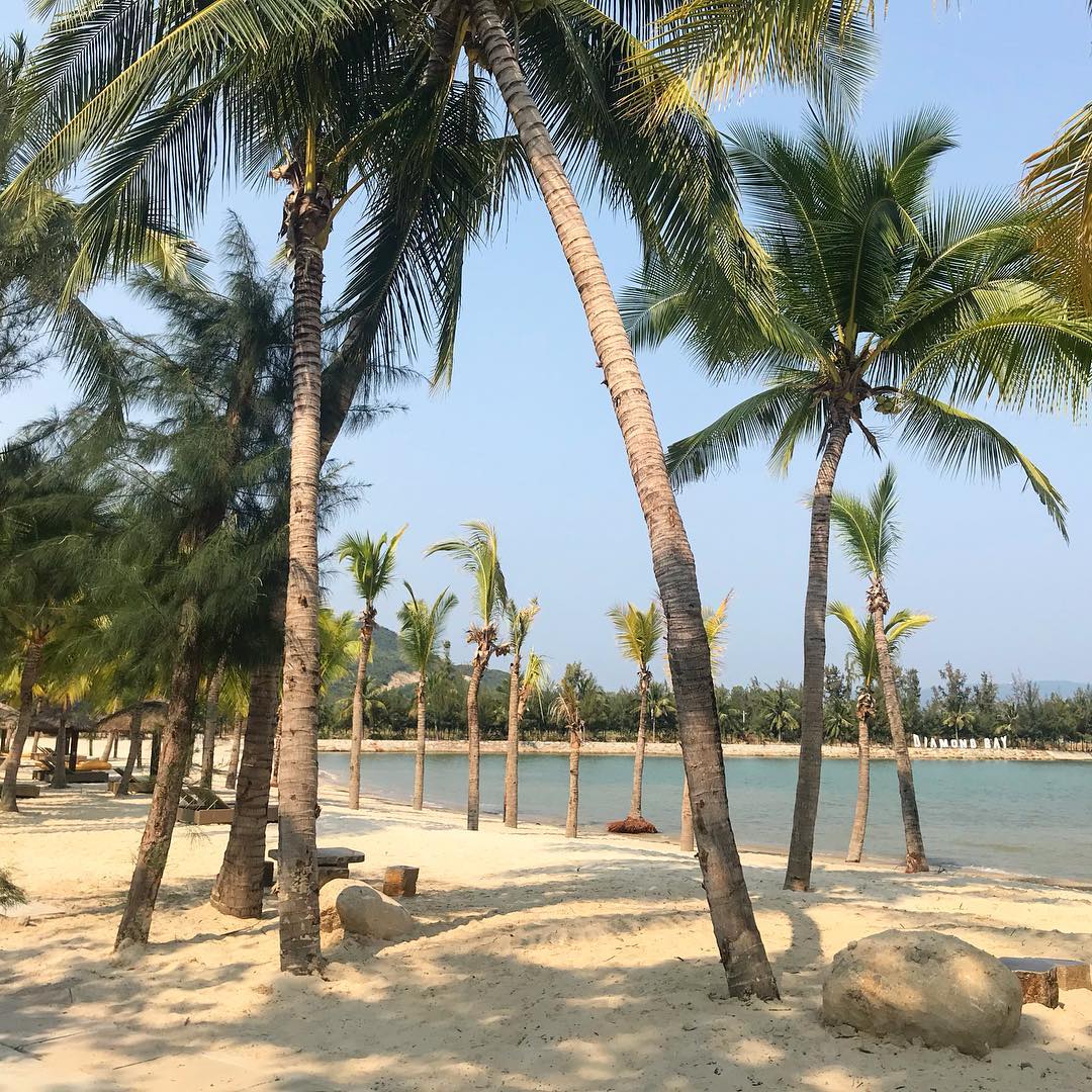 Trải nghiệm nghỉ dưỡng cao cấp tại vịnh Nha Trang