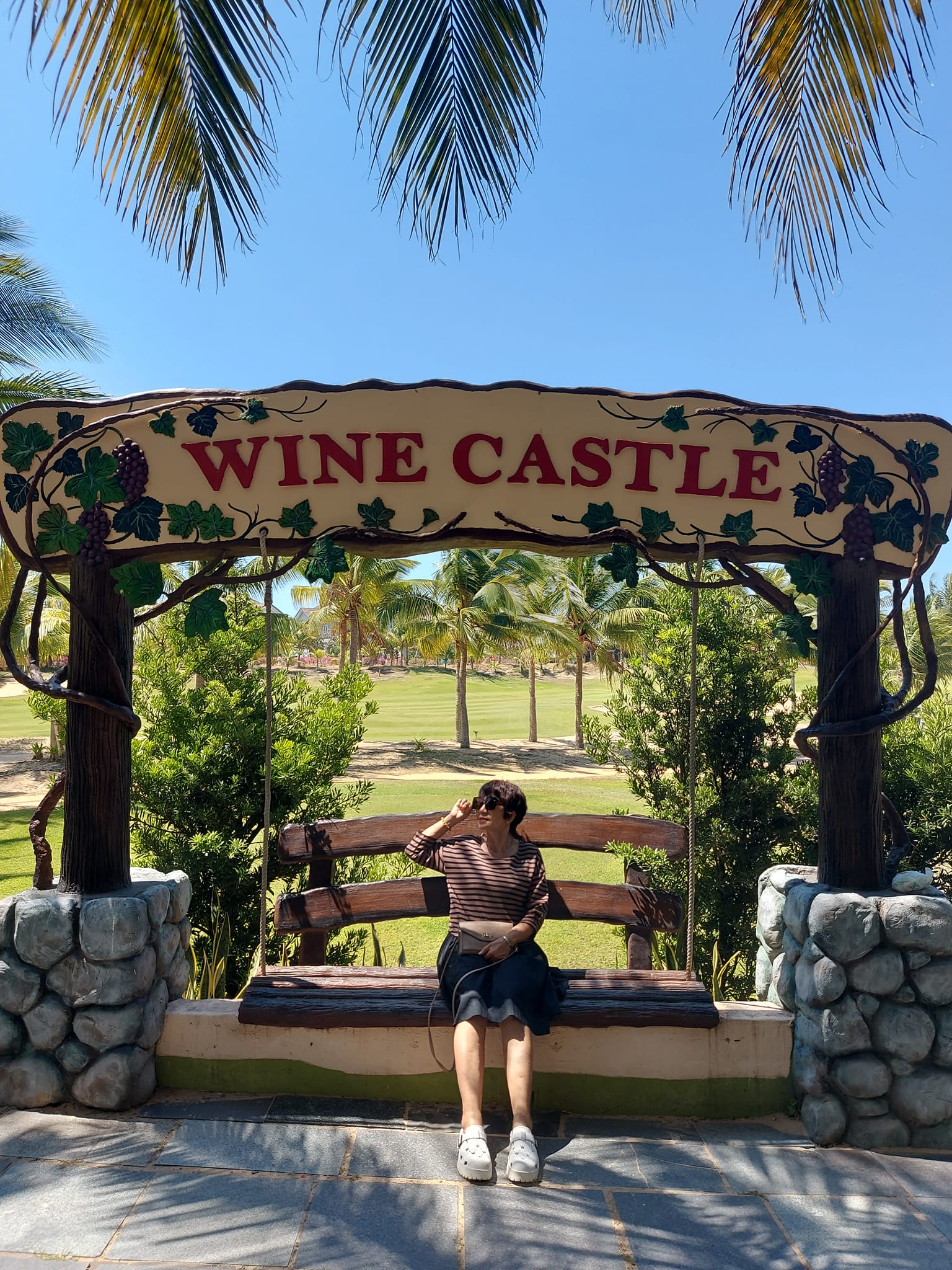 Lâu đài rượu vang Phan Thiết tour Phan Thiết 3N2Đ