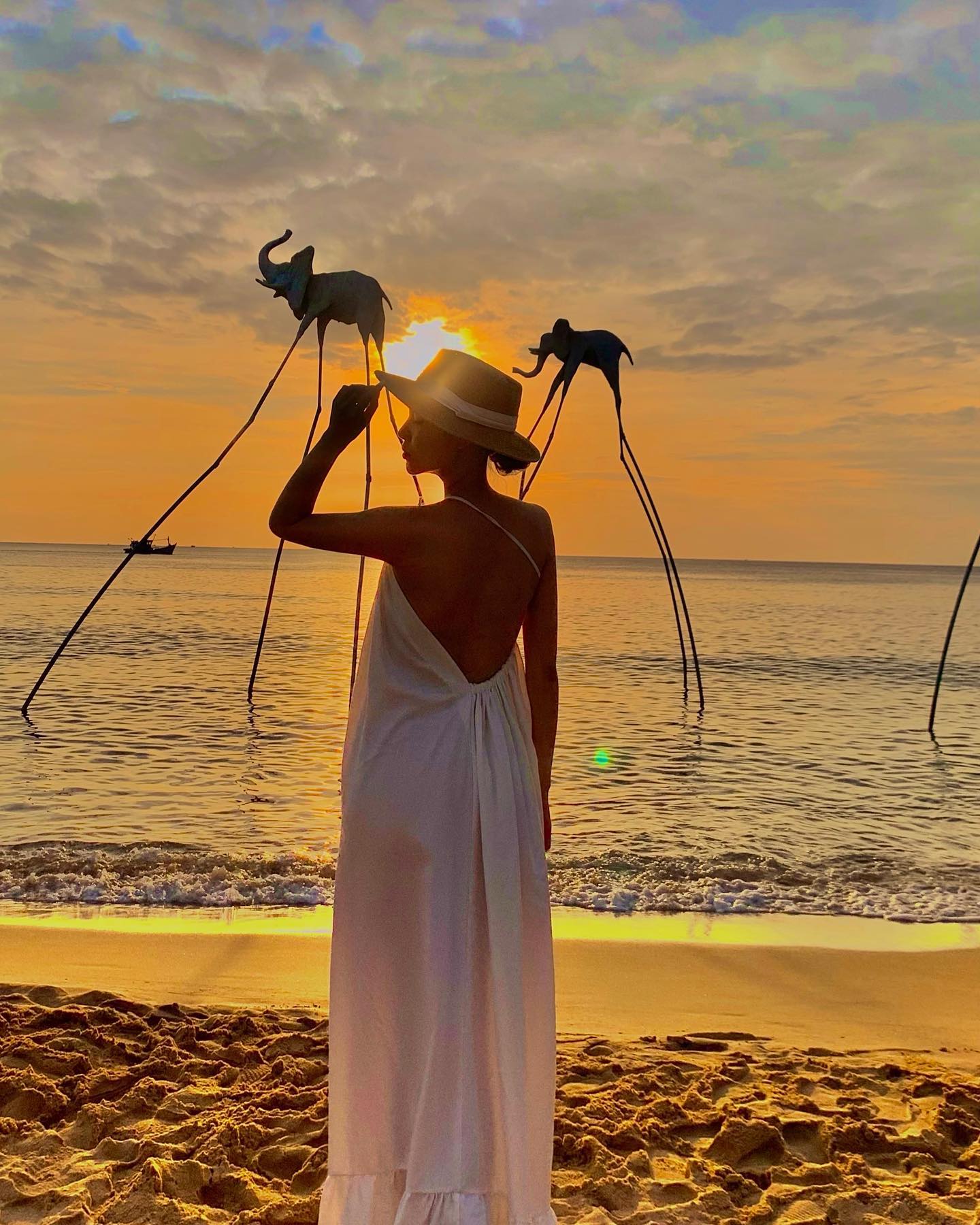 Tour Yoga Phú Quốc 3N2Đ: Vinwonders – Tập Thiền – Sunset Sanato chỉ 6.990.000đ/khách