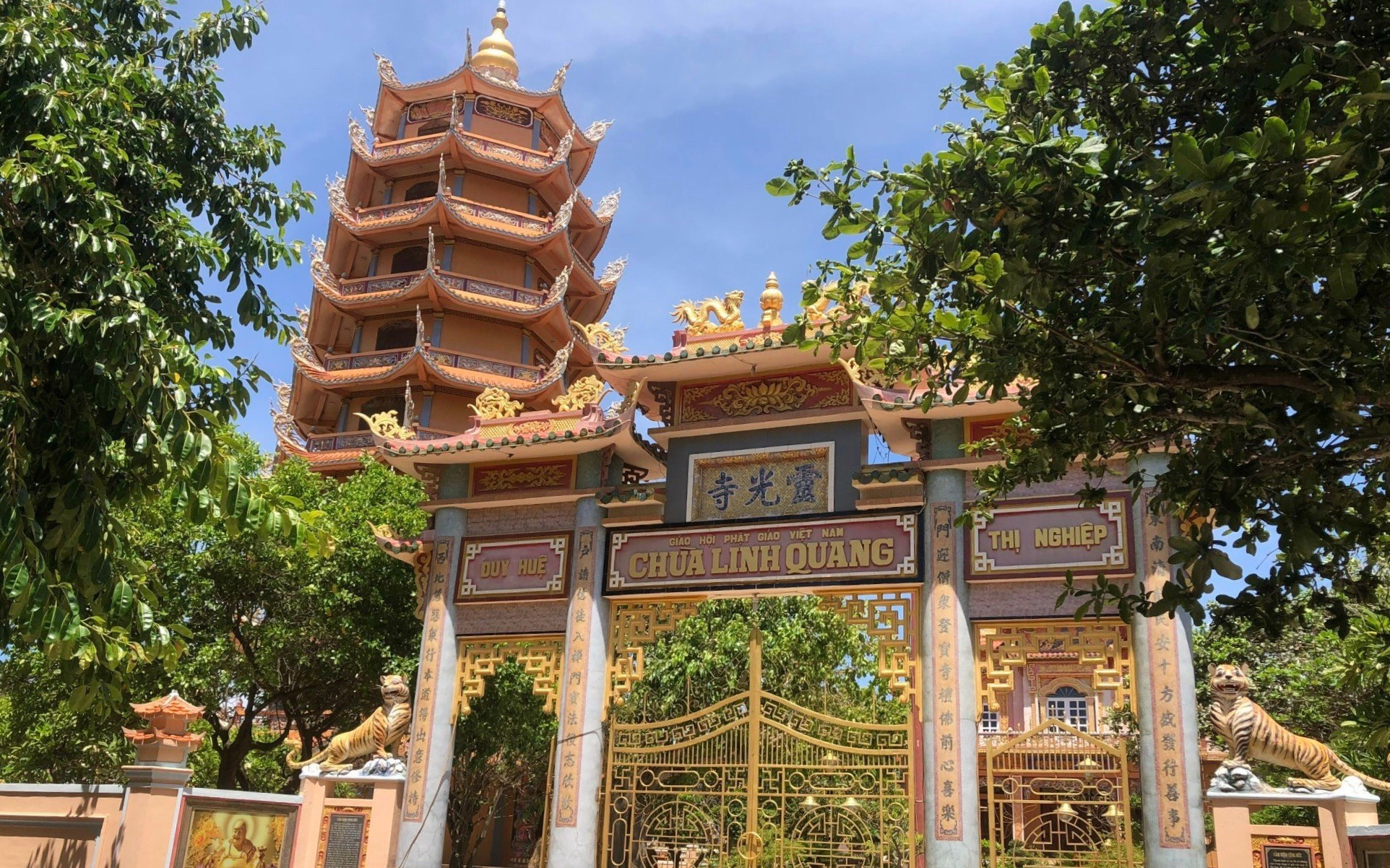 tour Phú Quý chùa Linh Quang Phú Quý
