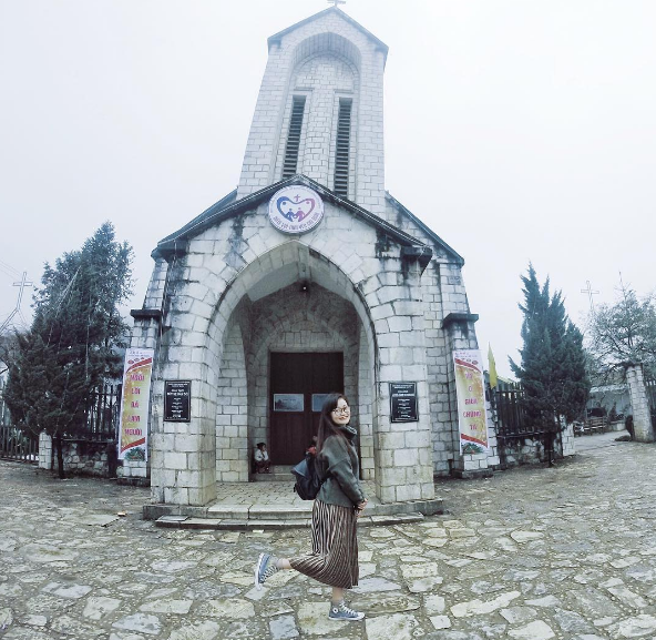 Nhà thờ đá Sapa tour Sapa 3N2D
