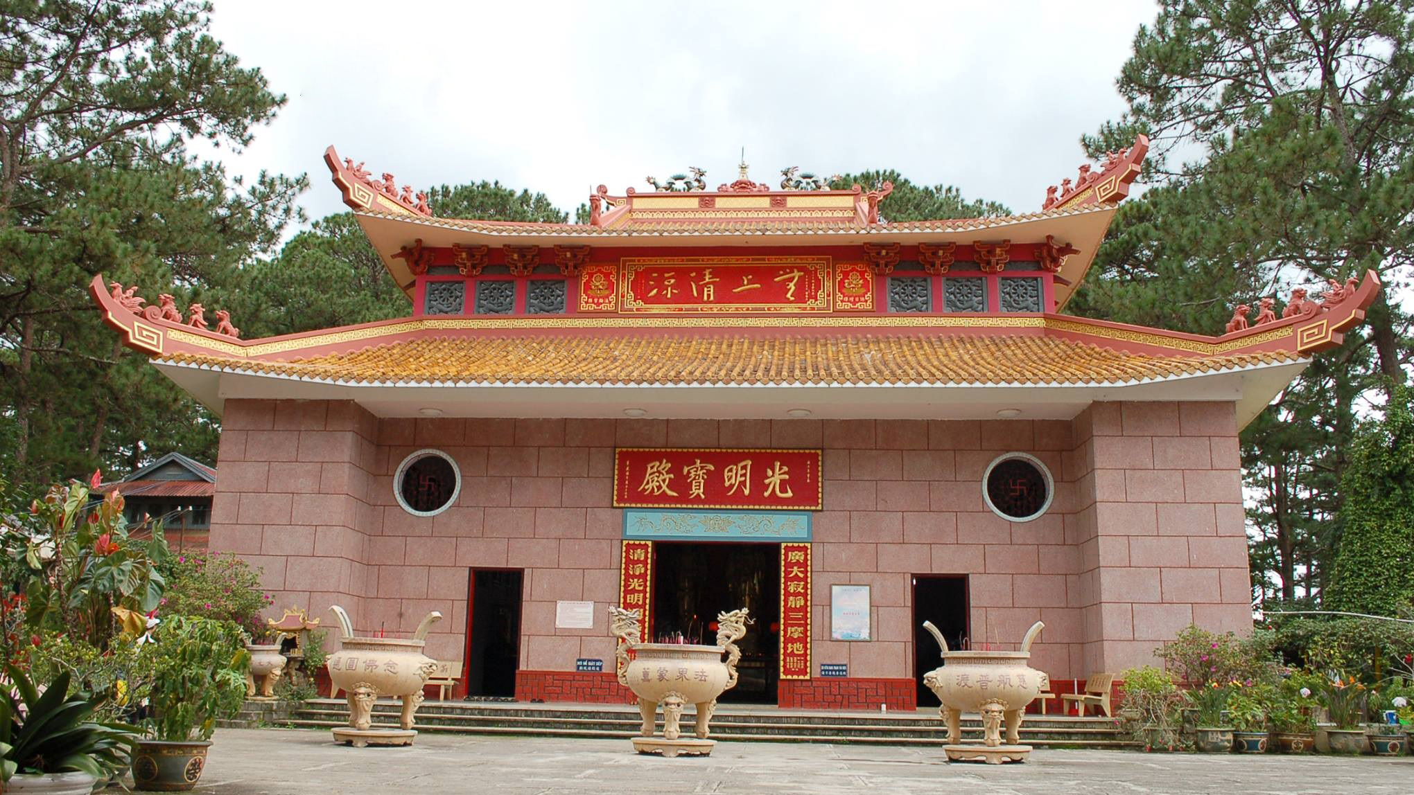 Chùa Thiên Vương Cổ Sát Đà Lạt tour Tết