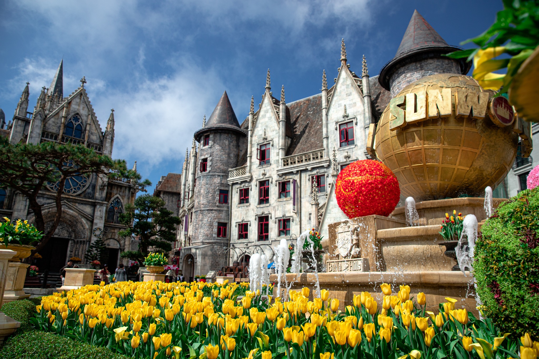 Tour Tết Đà Nẵng 4N3Đ: tận hưởng sắc xuân tươi đẹp trên dải đất miền Trung