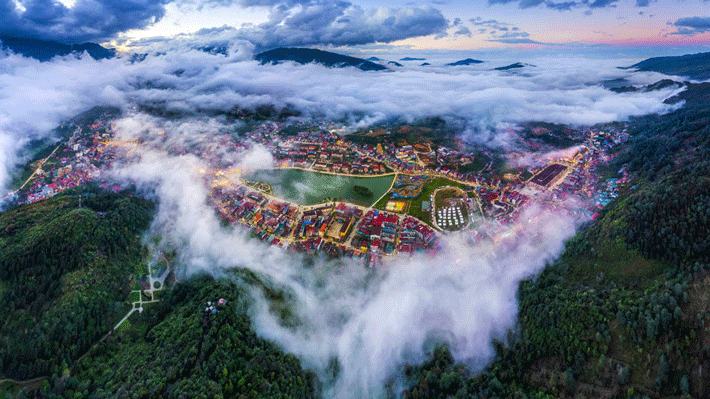 Khu du lịch Núi Hàm Rồng tour Tết Nguyên Đán 2025