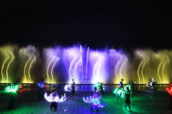 Màn biểu diễn nhạc nước ấn tượng tại Vinpearl Land