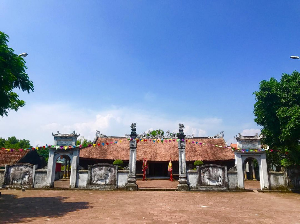 Đình Trà Cổ trong tour du lịch Trà Cổ