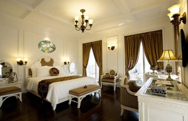 khách sạn Huế - Phòng ngủ tân cổ điển lộng lẫy và ấm cúng