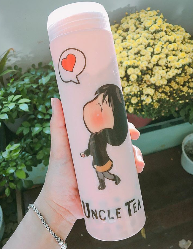 Thiết kế bình xinh xắn kèm theo trà sữa mua nước tặng bình Sài Gòn