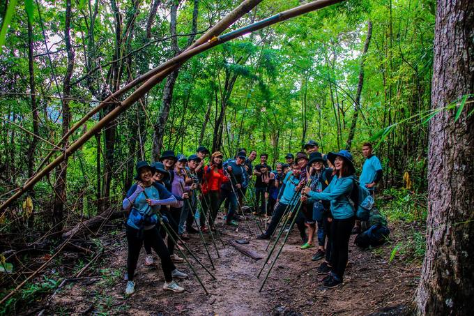 trekking-ta-nang-mua-co-phu-xanh-ca-ngon-doi-ivivu-4 trekking-ta-nang-mua-co-phu-xanh-ca-ngon-doi-iVIVU-4