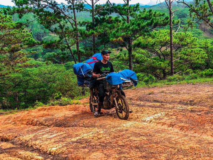 trekking-ta-nang-mua-co-phu-xanh-ca-ngon-doi-ivivu-6-1 trekking-ta-nang-mua-co-phu-xanh-ca-ngon-doi-iVIVU-6