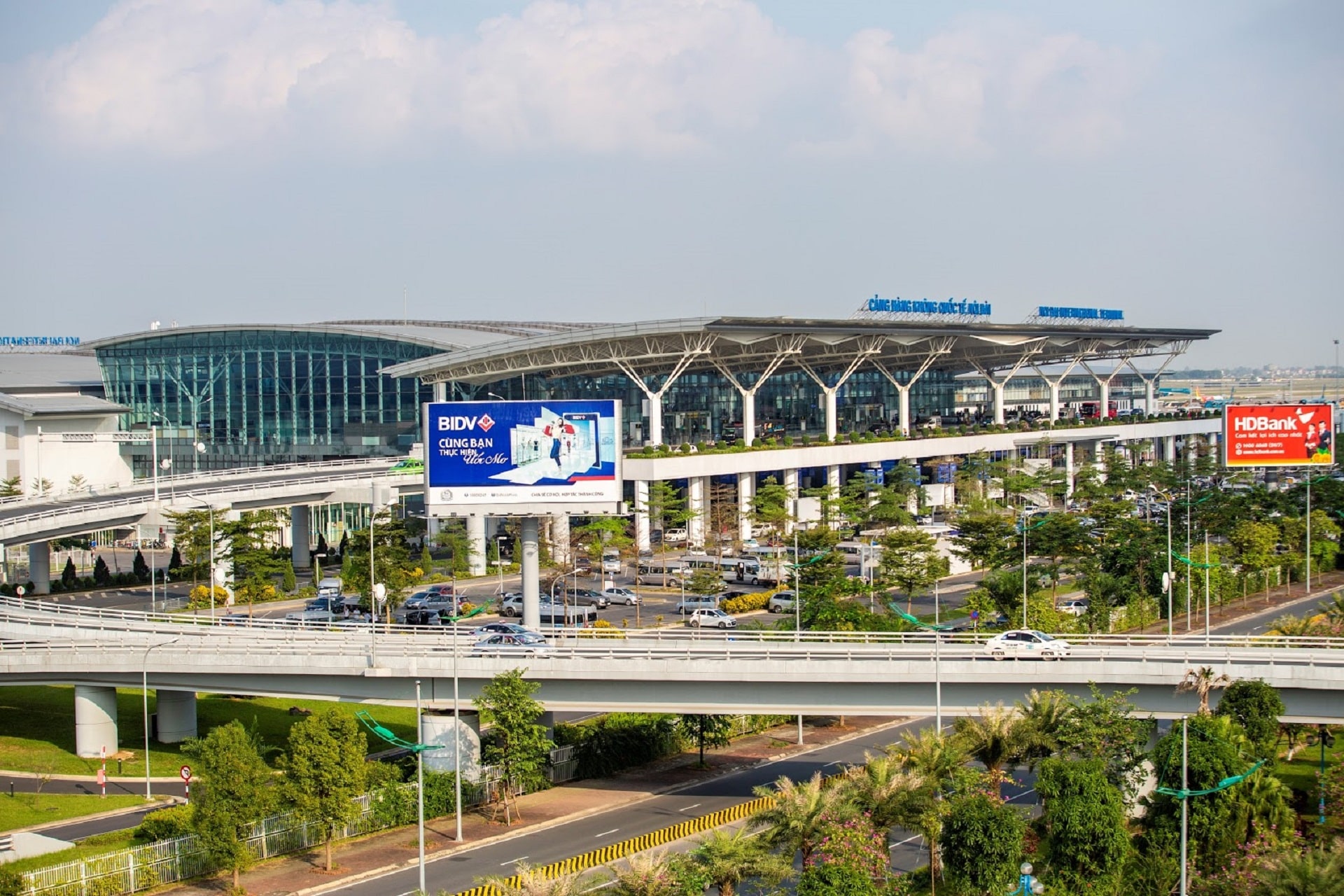 Sân bay Nội Bài triển khai sinh trắc học VNeID