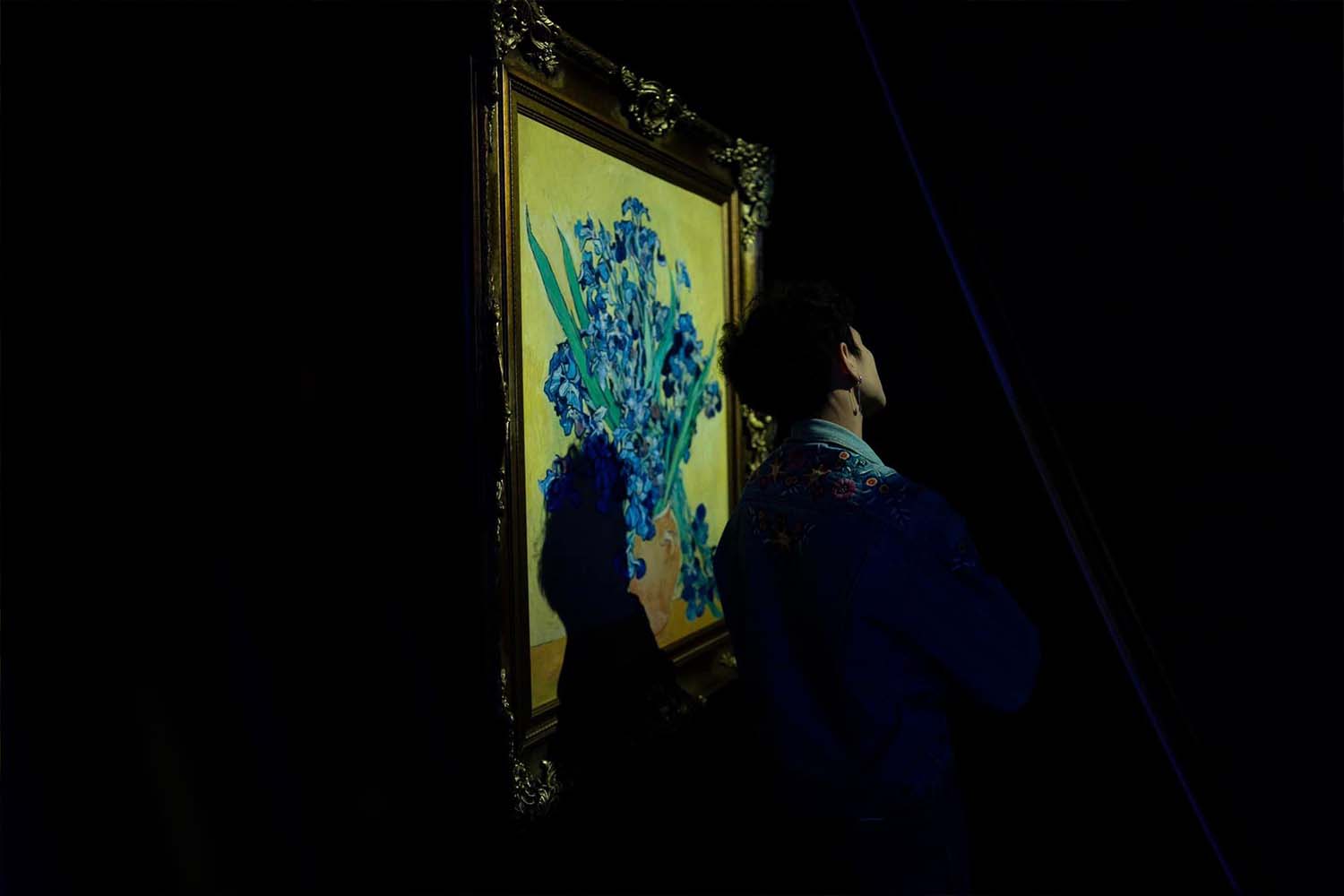 Check in tại triển lãm Van Gogh Monet TP.HCM
