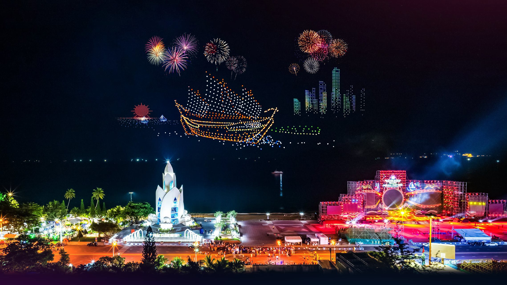 Cuộc thi trình diễn drone light Nha Trang đầy sắc màu