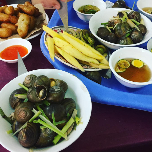 Ốc luộc Hà Nội tại Ốc Oanh Thái Hà