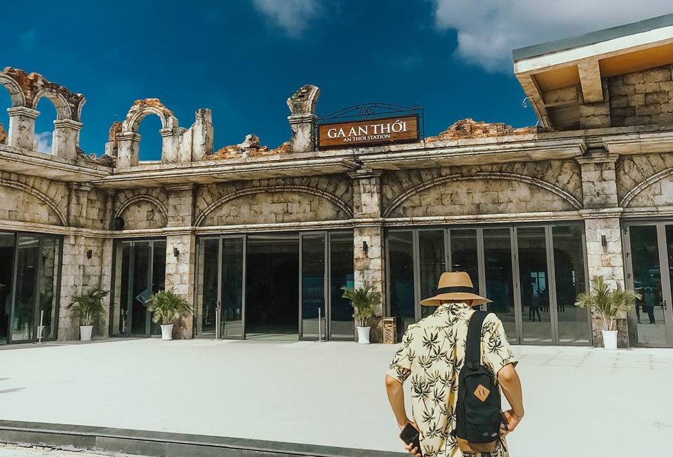 Trốn nắng Sài Gòn check-in ga An Thới – thiên đường Hy Lạp thu nhỏ giữa lòng Phú Quốc
