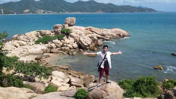 Hành trình du lịch Nha Trang chiêm bái chùa Long Sơn cổ kính