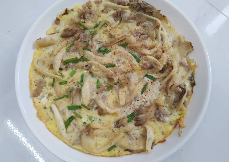 Món trứng chiên nấm bào ngư hoàn chỉnh