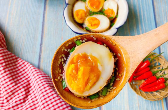 Trứng ngâm tương Hàn Quốc thơm ngon