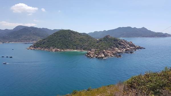 Biển Cửa Nhỏ Bình Ba nhìn từ trên cao tuyệt đẹp