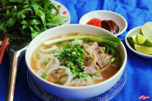 Thực khách yêu thích phở T&N tiệm phở Việt Mỹ