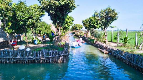 Tứ Phương Thất Đảo - Trải nghiệm Vũng Tàu cắm trại
