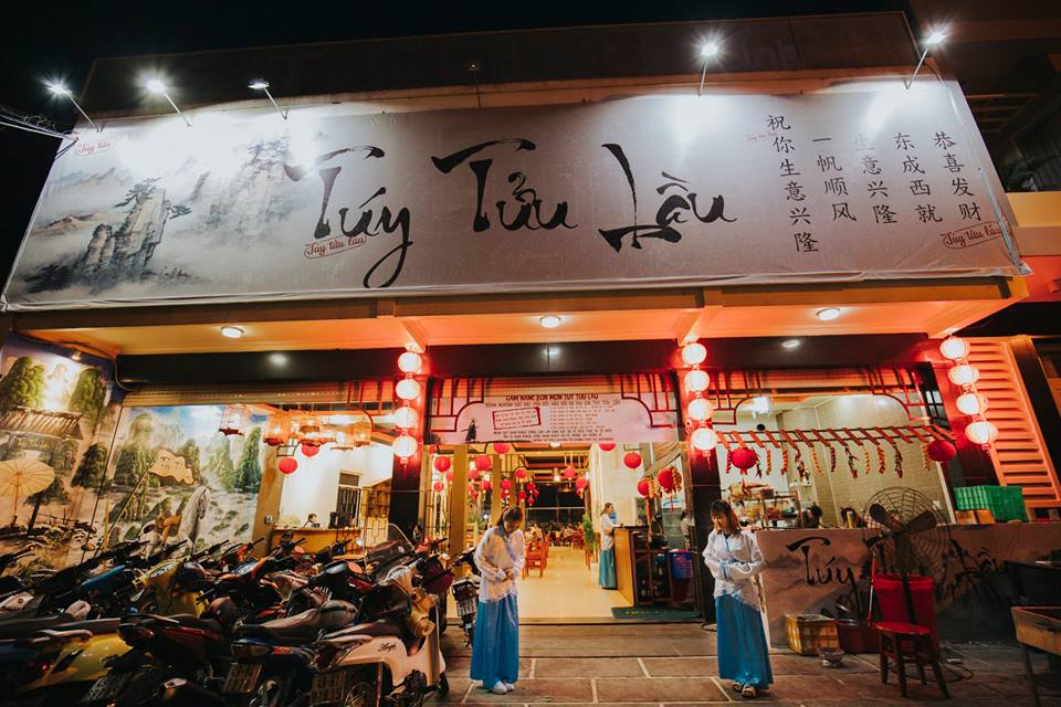 Mặt tiền Túy Tửu Lầu phong cách cổ trang Đà Lạt