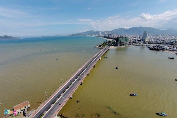 Cầu Trần Phú nối dài hành trình khám phá phố biển Nha Trang