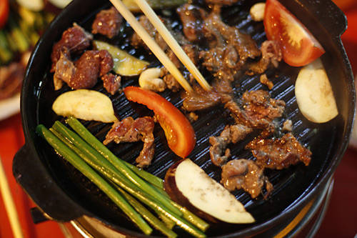 Bò nướng Mã Mây có rất nhiều hàng