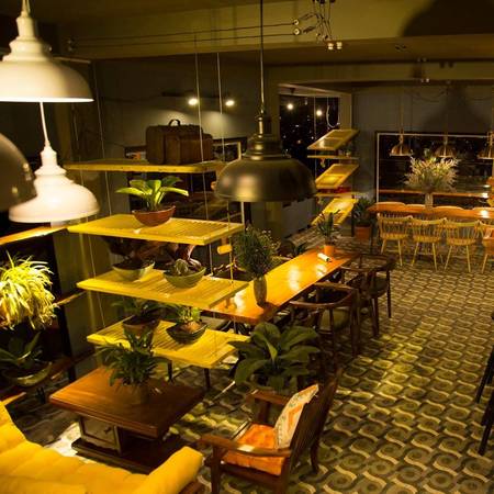 Không gian UP Coffee Dalat buổi tối