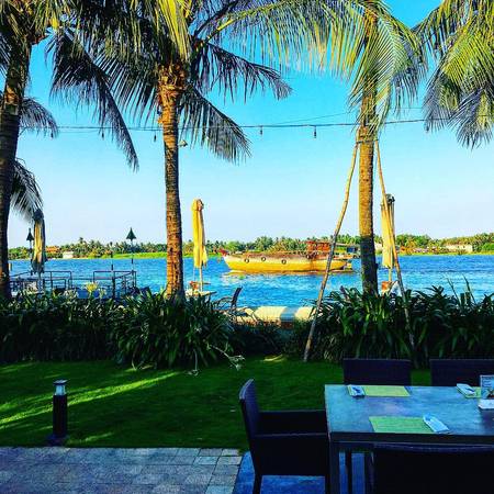 Thiết kế sang trọng Villa Sông Sài Gòn