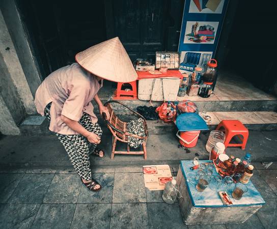 Quán nước giản đơn trên phố Hàng Chiếu