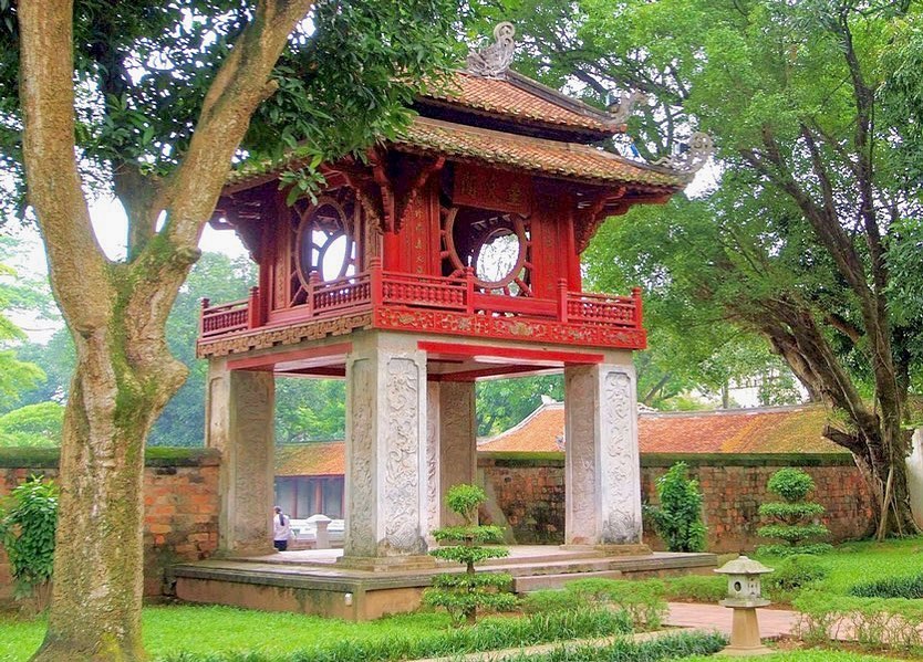 Kinh nghiệm du lịch Hà Nội tham quan Văn Miếu Quốc Tử Giám