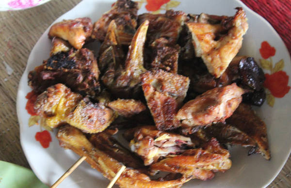 Món gà re Ba Tơ nướng